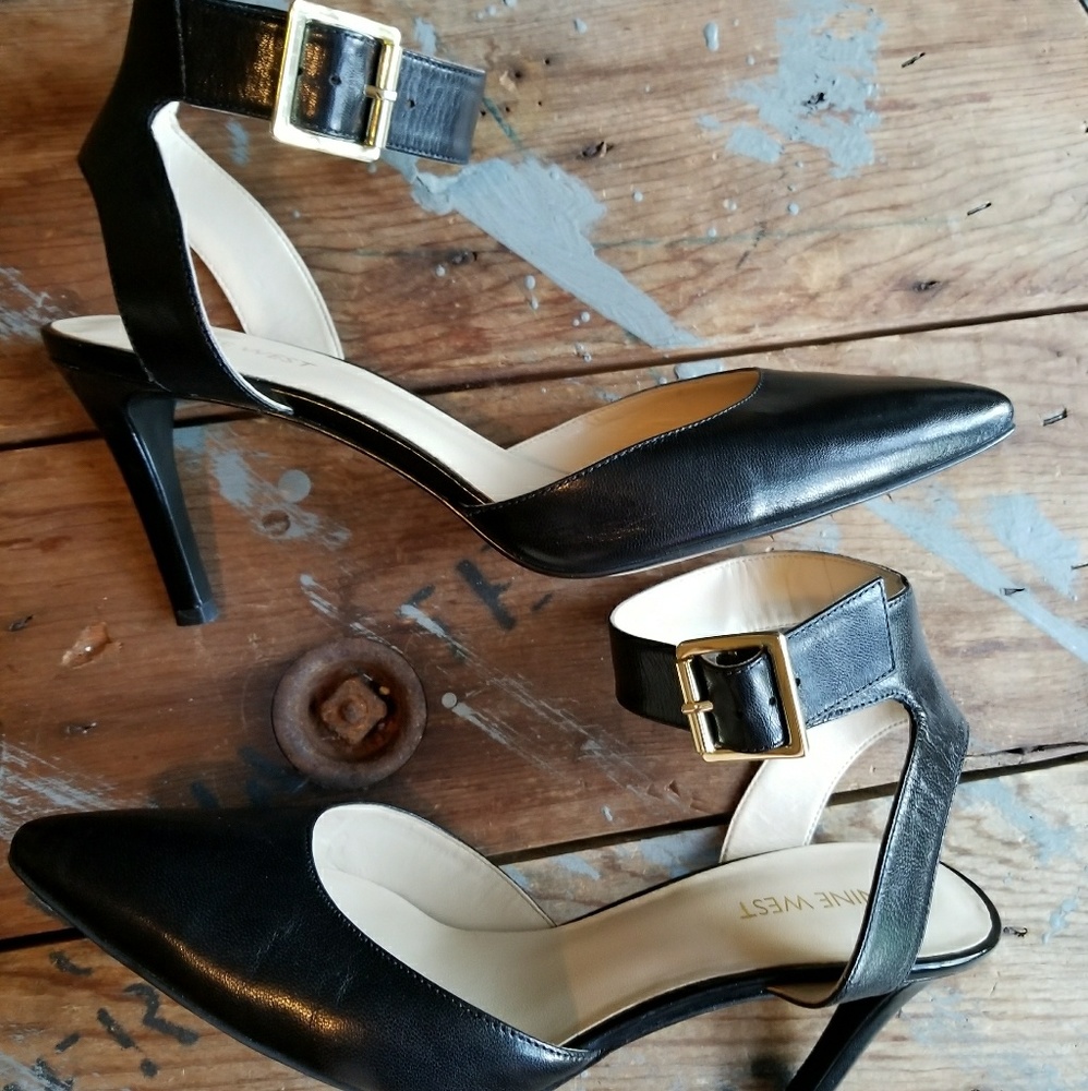 Nine West Black Pumps